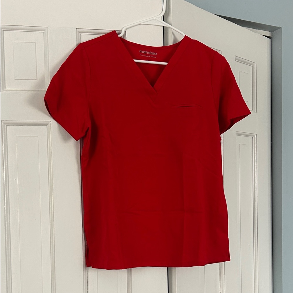 Mandala Women's Short-Sleeve Red V-Neck Top